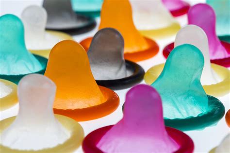 Blowjob ohne Kondom gegen Aufpreis Sexuelle Massage Haag